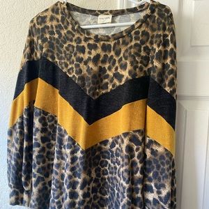 Boutique Leopard Thin Sweater L